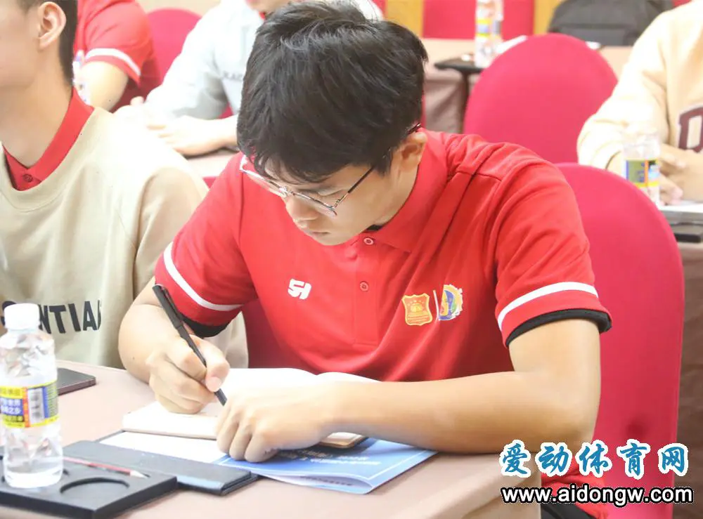 如何根据比赛需求调整篮球专项训练内容_2
